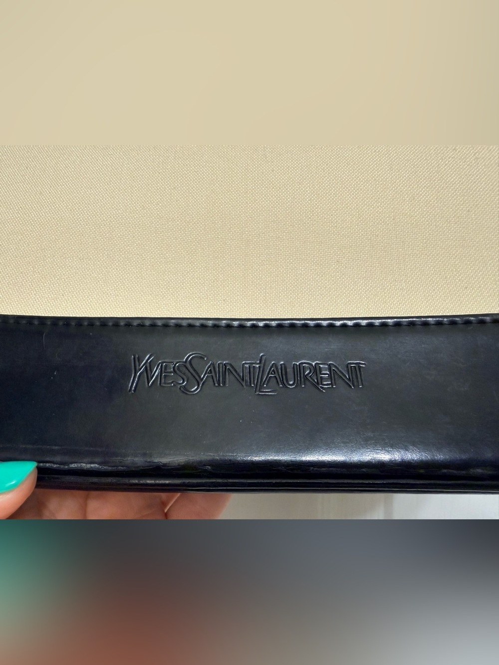 *Vintage* YSL (Yves Saint Laurent) - Authentic Bag - Picture 3 of 14